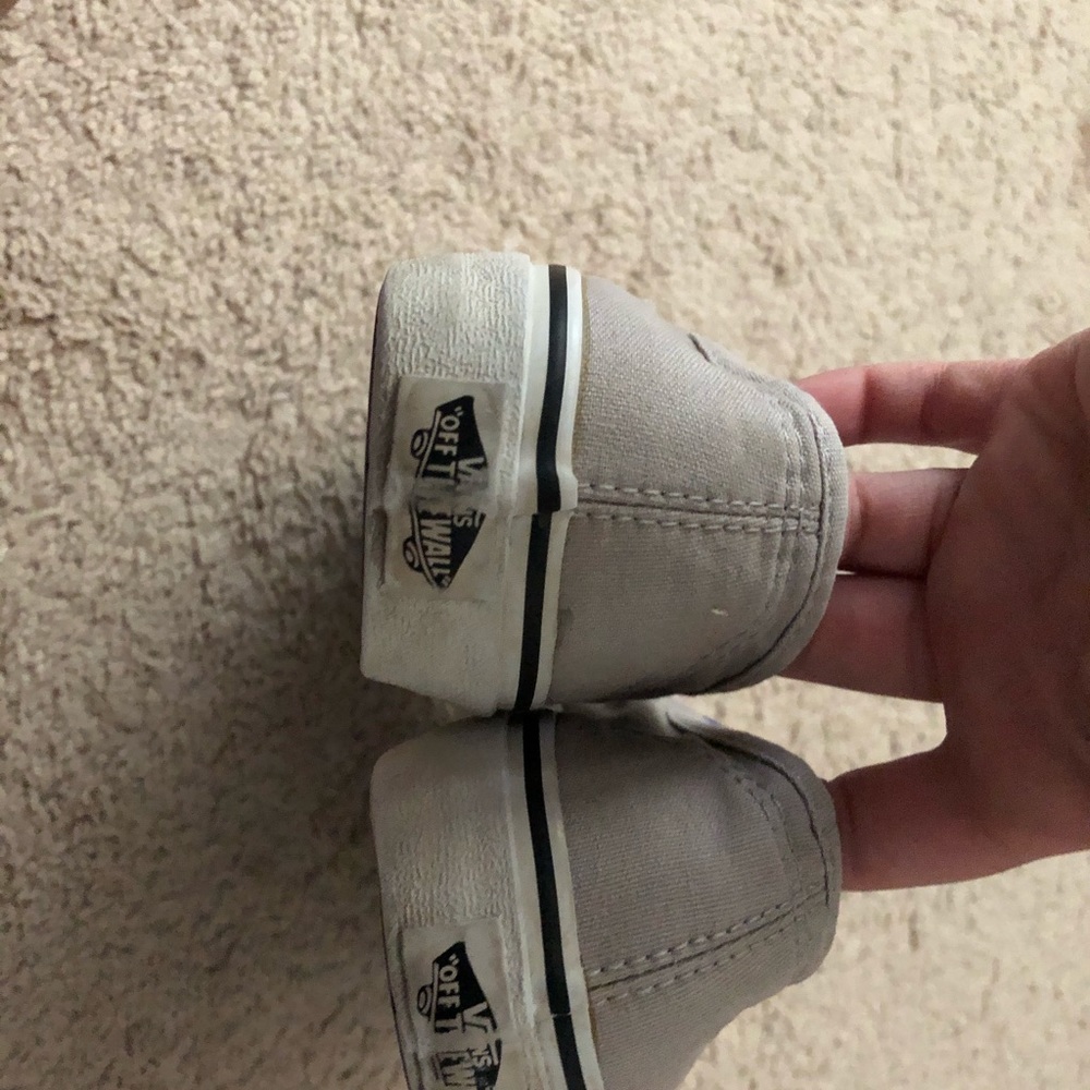 Vans - Picture 4 of 4